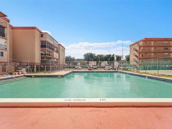 1990 W 56th St APT 1319, Hialeah, FL 33012