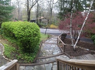 19 High Hill Rd, Tuxedo Park, NY 10987