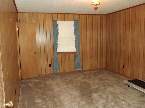 1st bedroom, walk-in closet
