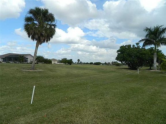5th image of 2110 Padre Island Dr