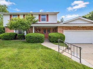 3310 S 121st St, West Allis, WI 53227