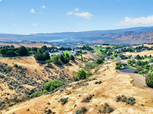 4326 Anna Lane, Wenatchee, WA 98801