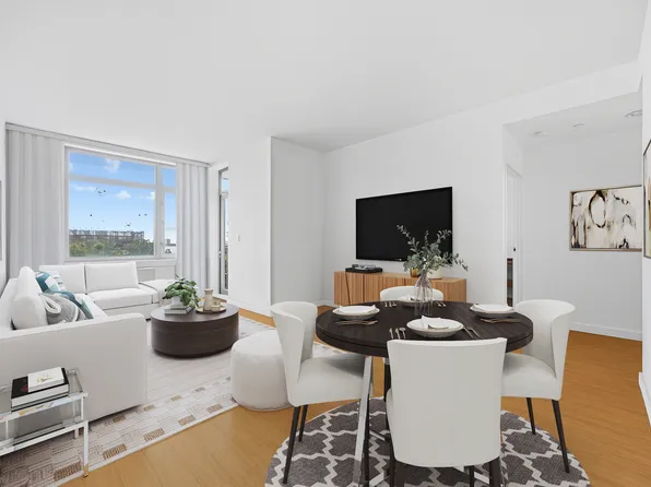 40-28 College Point Boulevard image 14 of 25