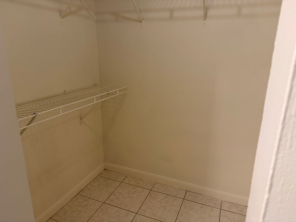 2nd image of 11581 NW 41st St #81