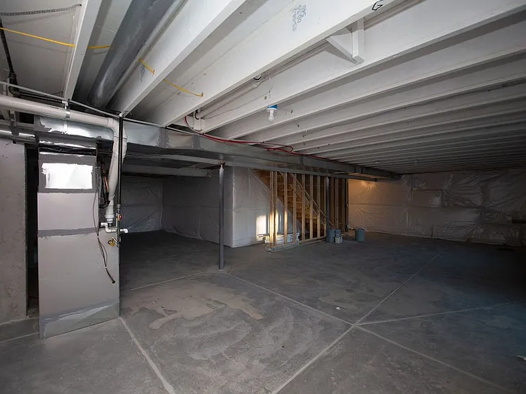 6818 Gateway Crossing St — Photo 33