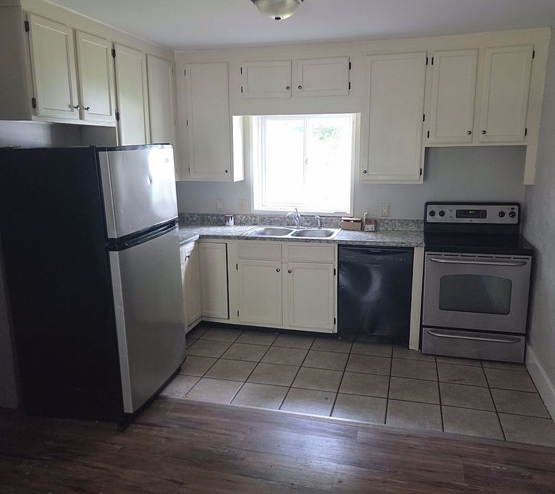 1st image of 3119 N Indiana Ave