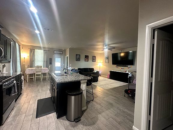 5th image of 7539 Orion Rd
