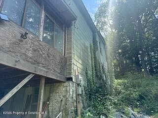 4th image of 2711 Frink St