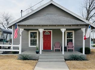 506 W Grand Ave, Comanche, TX 76442