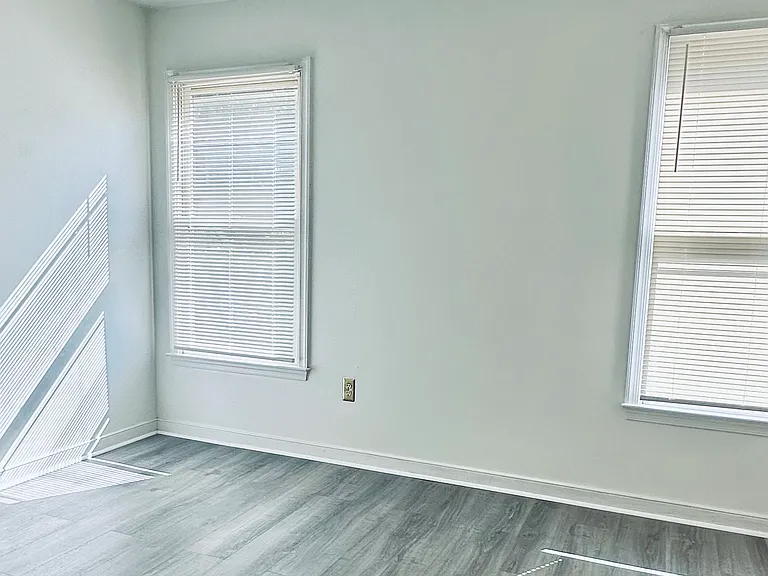 2824 Broadford Ln — Photo 11