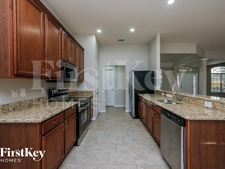 2018 Heartland Cir — Photo 5