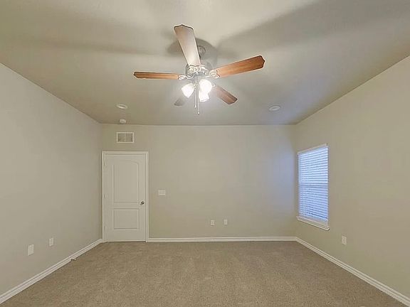5th image of 4824 Freeport Dr