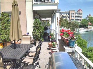 204-12 W Shearwater Ct, Jersey City, NJ 07305