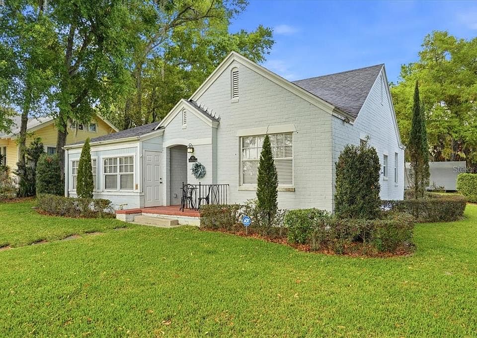 1st image of 337 E SESSOMS AVENUE