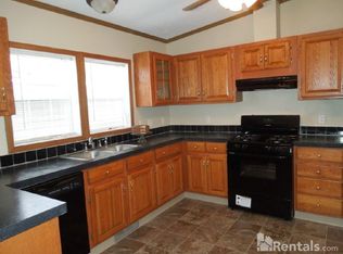 28 Hickory Blvd, Altoona, IA 50009