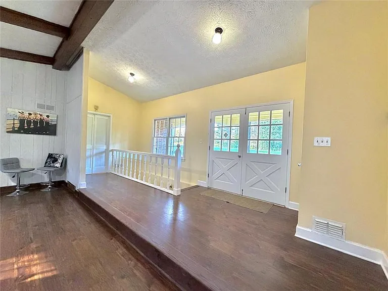 665 Arnold Rd — Photo 15