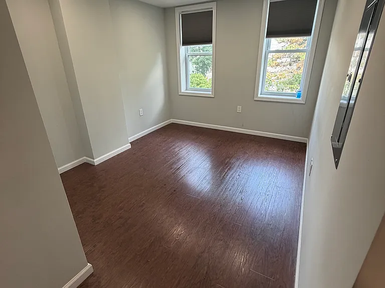 471 Harrison Ave #1B — Photo 5