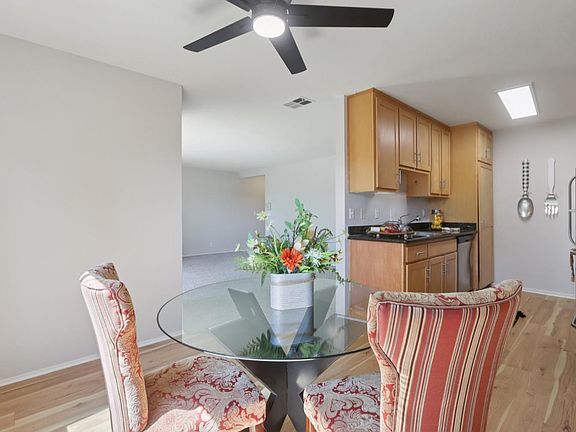 2nd image of 900 Cambridge Dr Unit 51