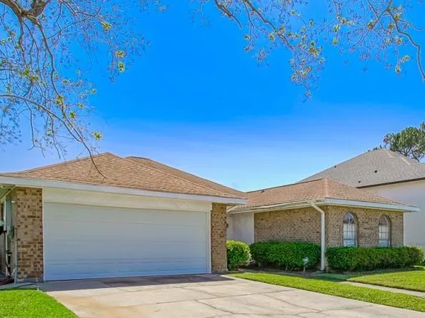 11240 Woodvine Ln, New Orleans, LA 70128