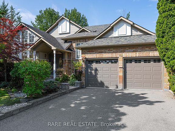 2nd image of 44 Regina Blvd