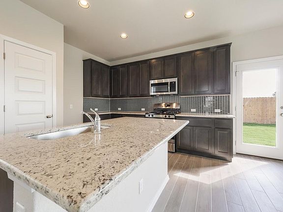 5th image of 6709 Brindisi Pl