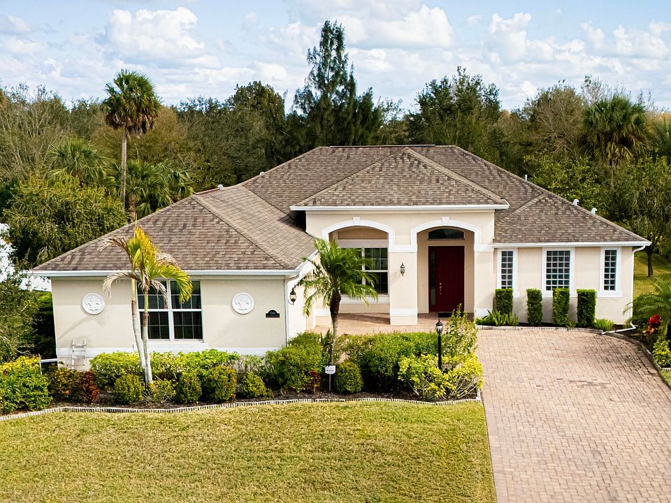 1st image of 1080 Southlakes Way SW