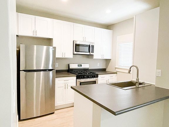 3rd image of 1555 8th Ave APT 22