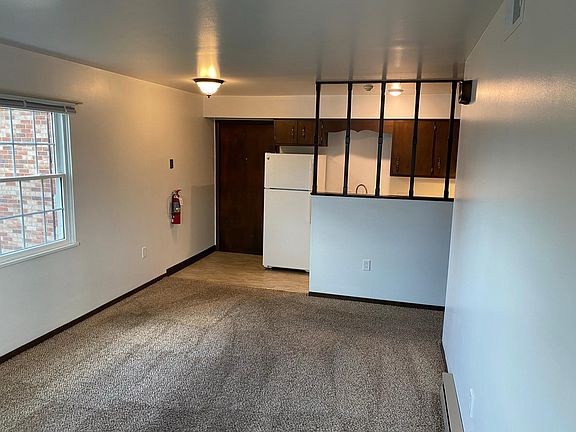 4th image of 217 Washington St #9