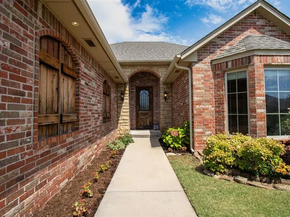 3816 Montclair Dr, Edmond, OK 73013