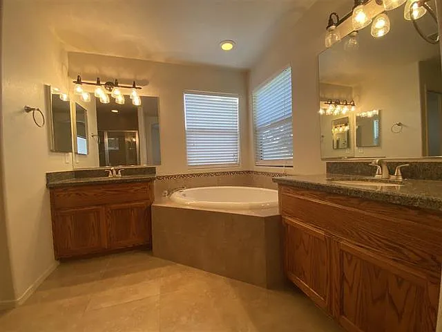 4866 W 31st Pl — Photo 9