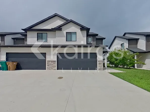 6918 Bluebell Ct, Johnston, IA 50131