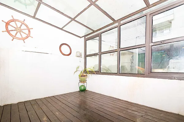 Rented by Keller Williams NYC | media 13