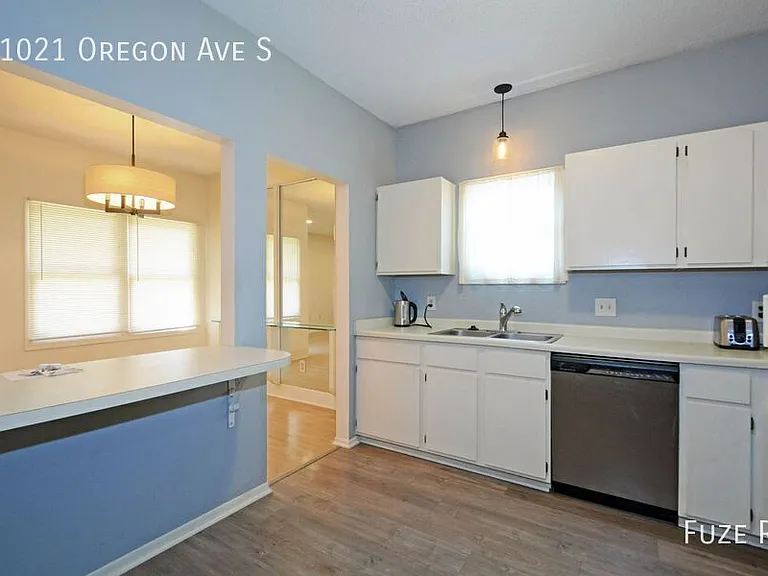 11021 Oregon Ave S — Photo 7