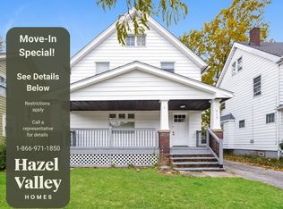 912 Yellowstone Rd, Cleveland Heights, OH 44121