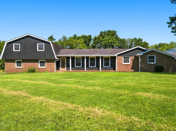 110 Highlander Dr, Hendersonville, TN 37075