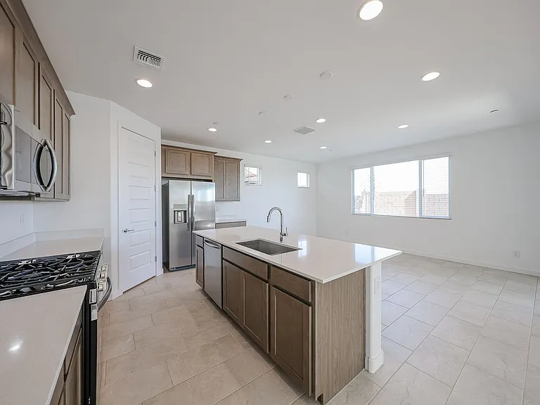 12089 W Calle De Pompas — Photo 24