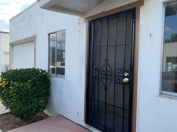 932 W Hays St, Banning, CA 92220