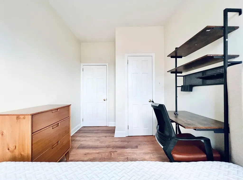 4 bed, 1.5 bath, 1100 sqft, $1,220 — Photo 3