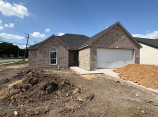 218 Alice Ct, Grand Prairie, TX 75051