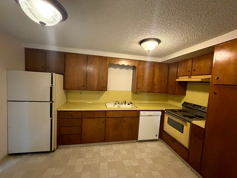 405 N Haines St — Photo 6