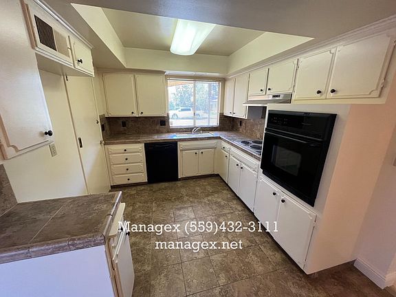 4th image of 1170 W Bedford Ave