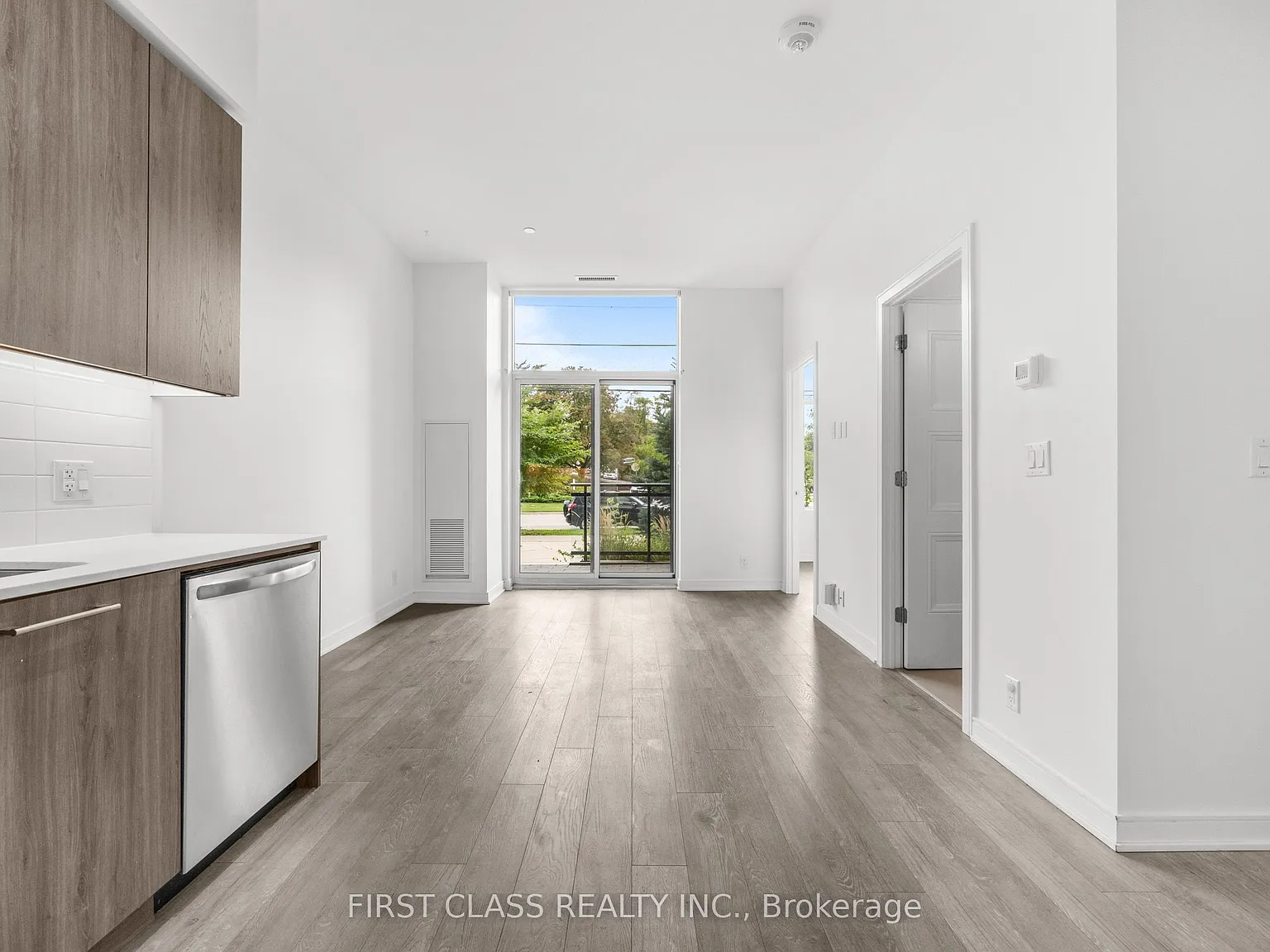 2 bed, $2,350 — Photo 4