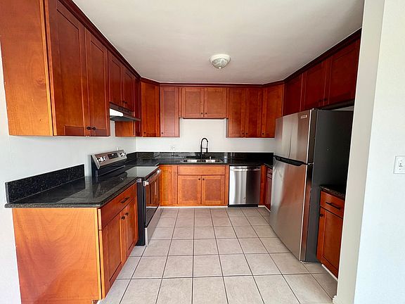 2nd image of 8061 Romaine St APT 307