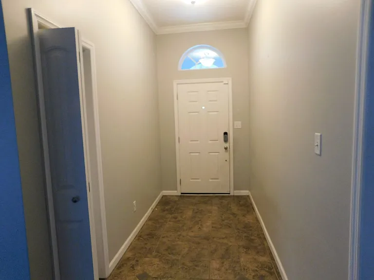 3498 Butler Woods Dr — Photo 3