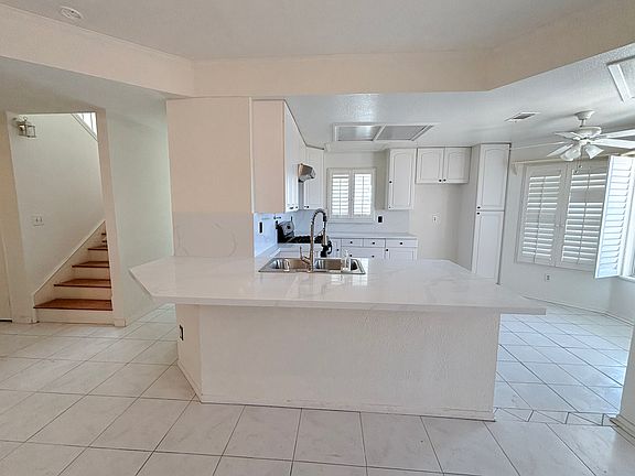 5th image of 11887 Villa Hermosa #1