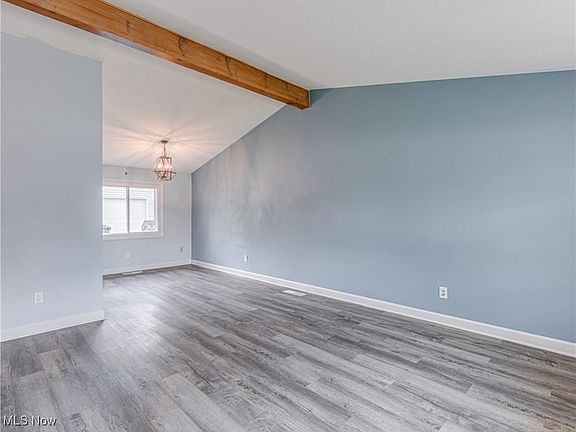 5th image of 9095 Coventry Dr
