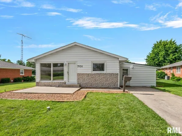701 Samuel St, Taylorville, IL 62568