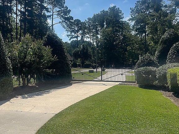 4th image of 103 Berkshire Pl