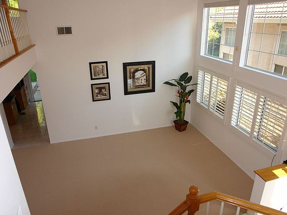 3rd image of 2290 Lake Terrace Dr