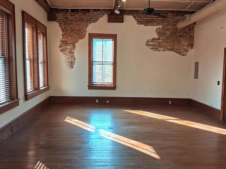572 Mulberry St #205 — Photo 2